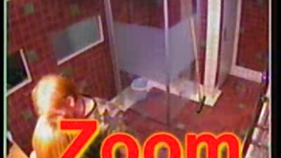 બસ્ટી મિલ્ફ ટીચર ડેસ્ક પર સખત ચોદ્યો