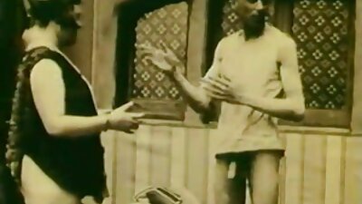 ડ્યૂડ શાવરમાં તેની ખૂબસૂરત એશિયન ગર્લફ્રેન્ડને ફક્સ કરે છે